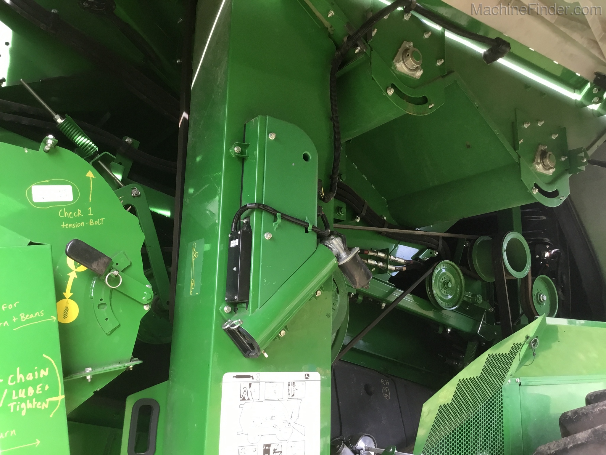 2017 John Deere S680 Image 8