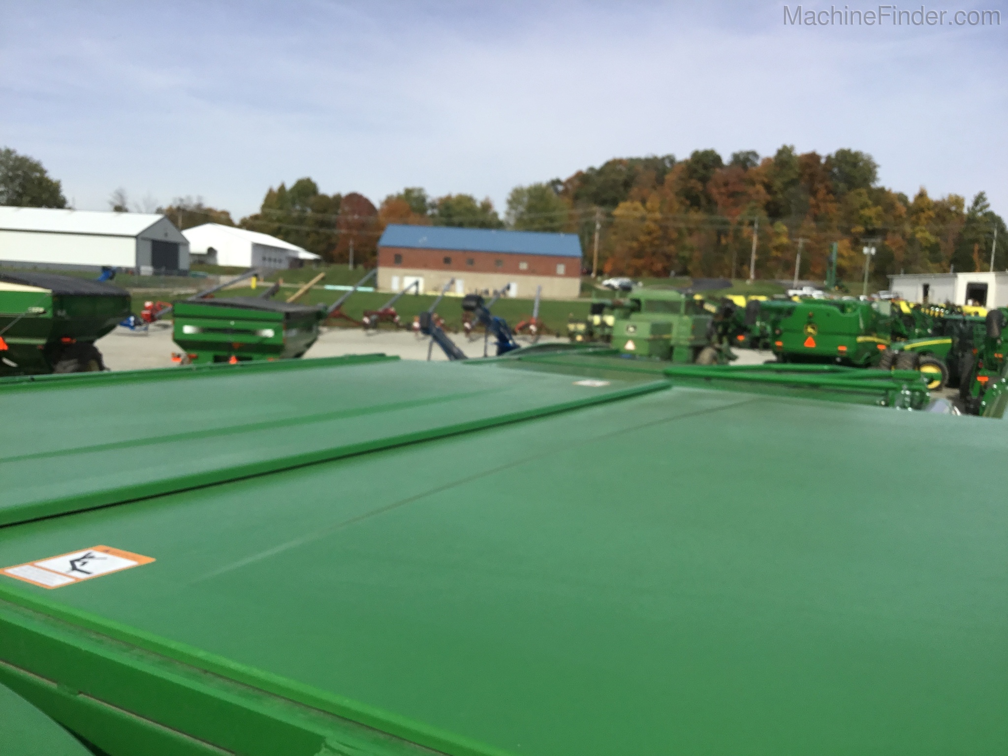 2017 John Deere S680 Image 16