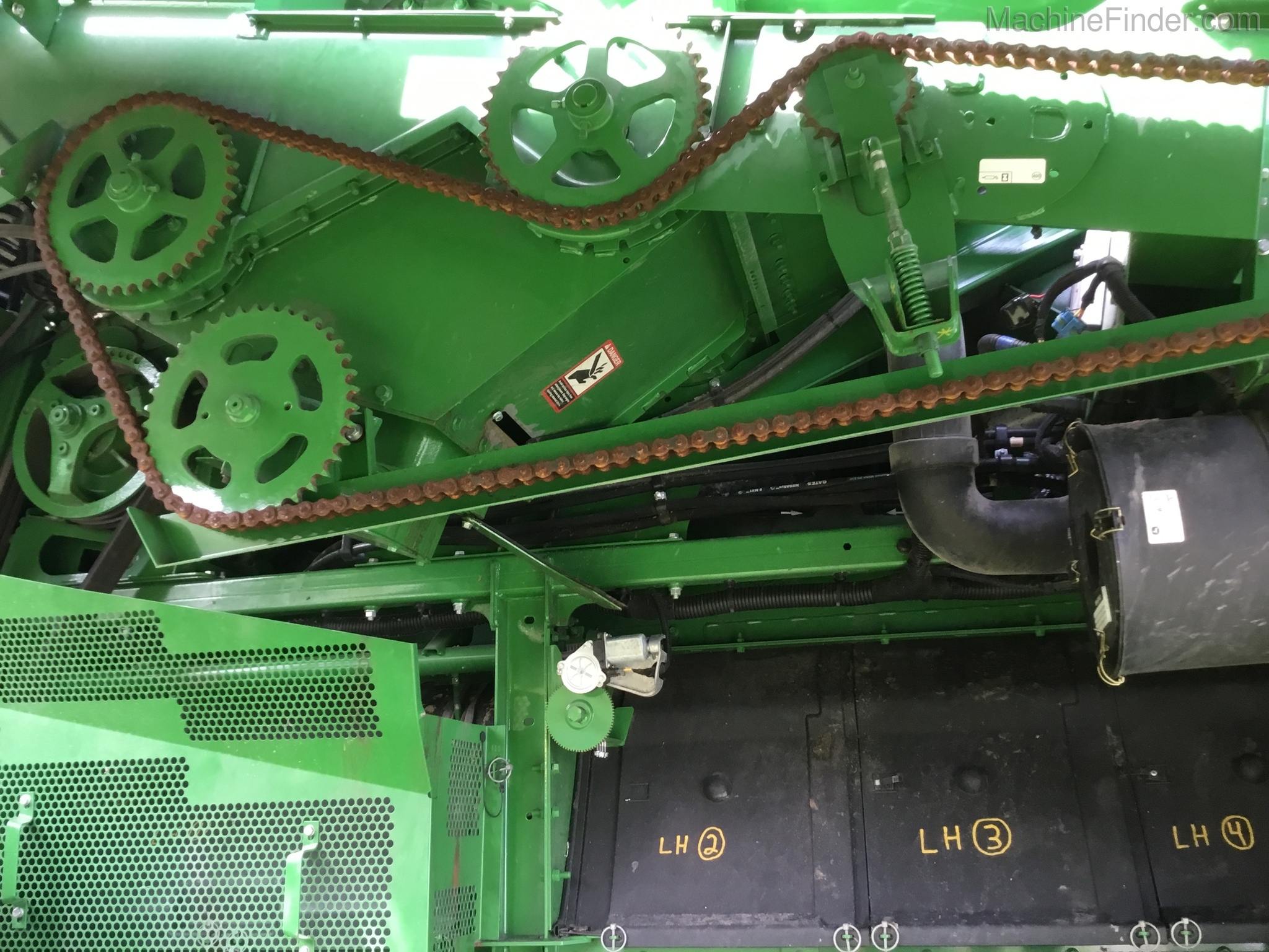 2017 John Deere S680 Image 15