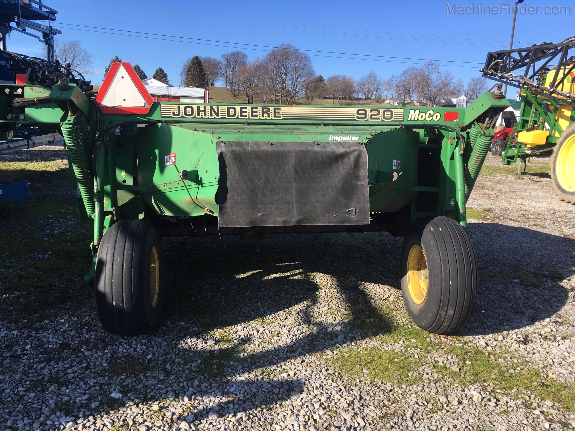 1996 John Deere 920 Image 9