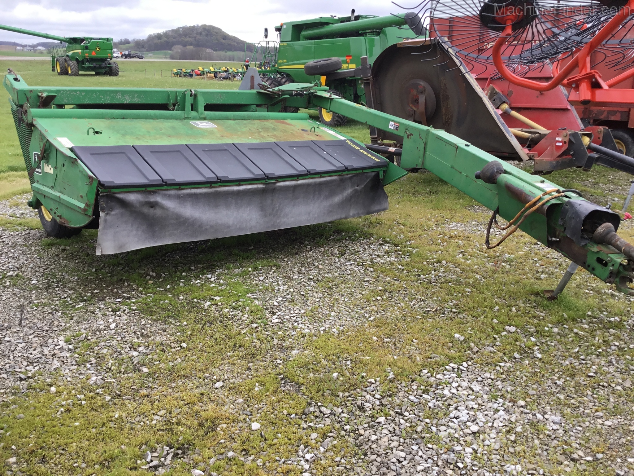 1996 John Deere 920 Image 1