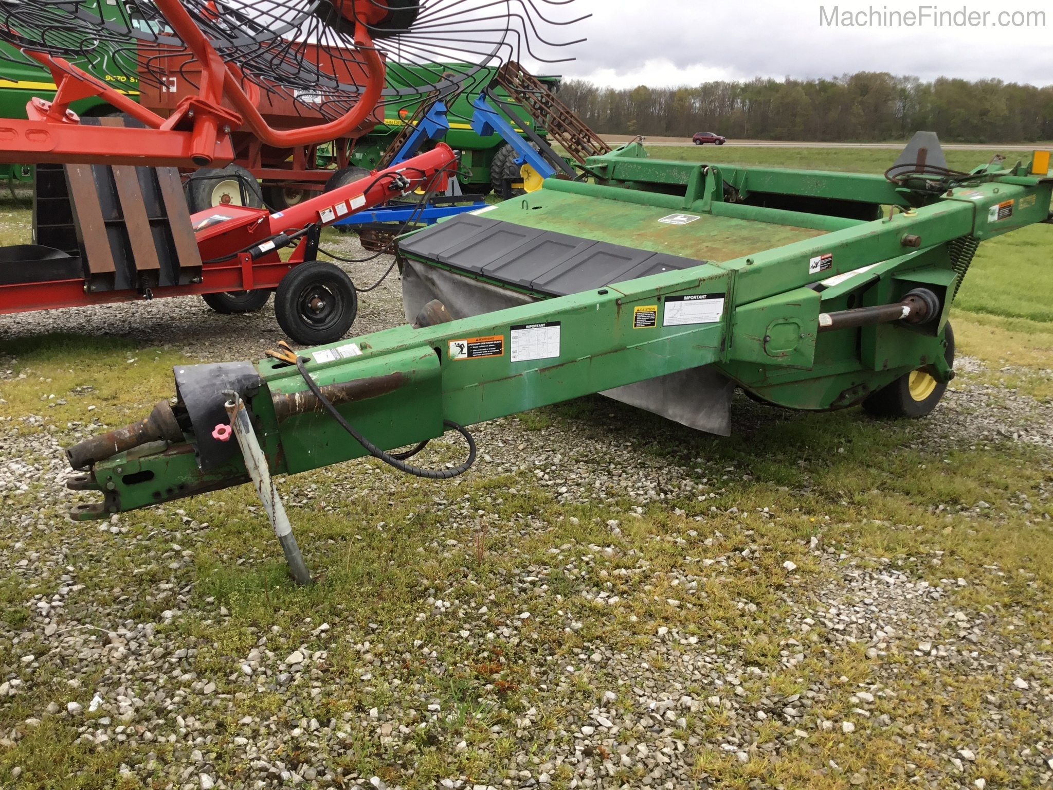 1996 John Deere 920 Image 2