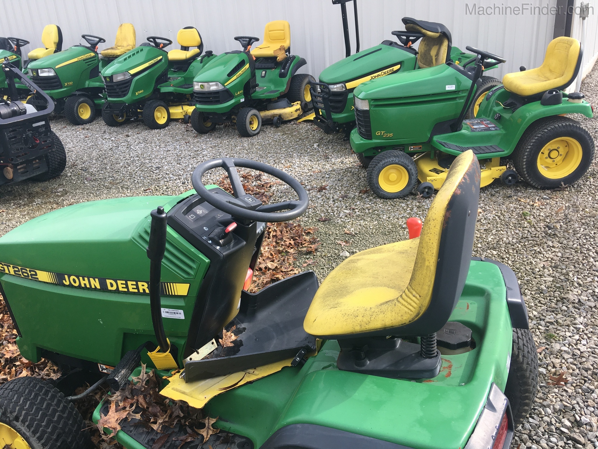 1996 John Deere GT262 Image 3