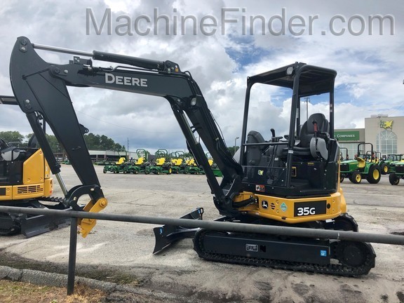 2020 John Deere 35G Image 6