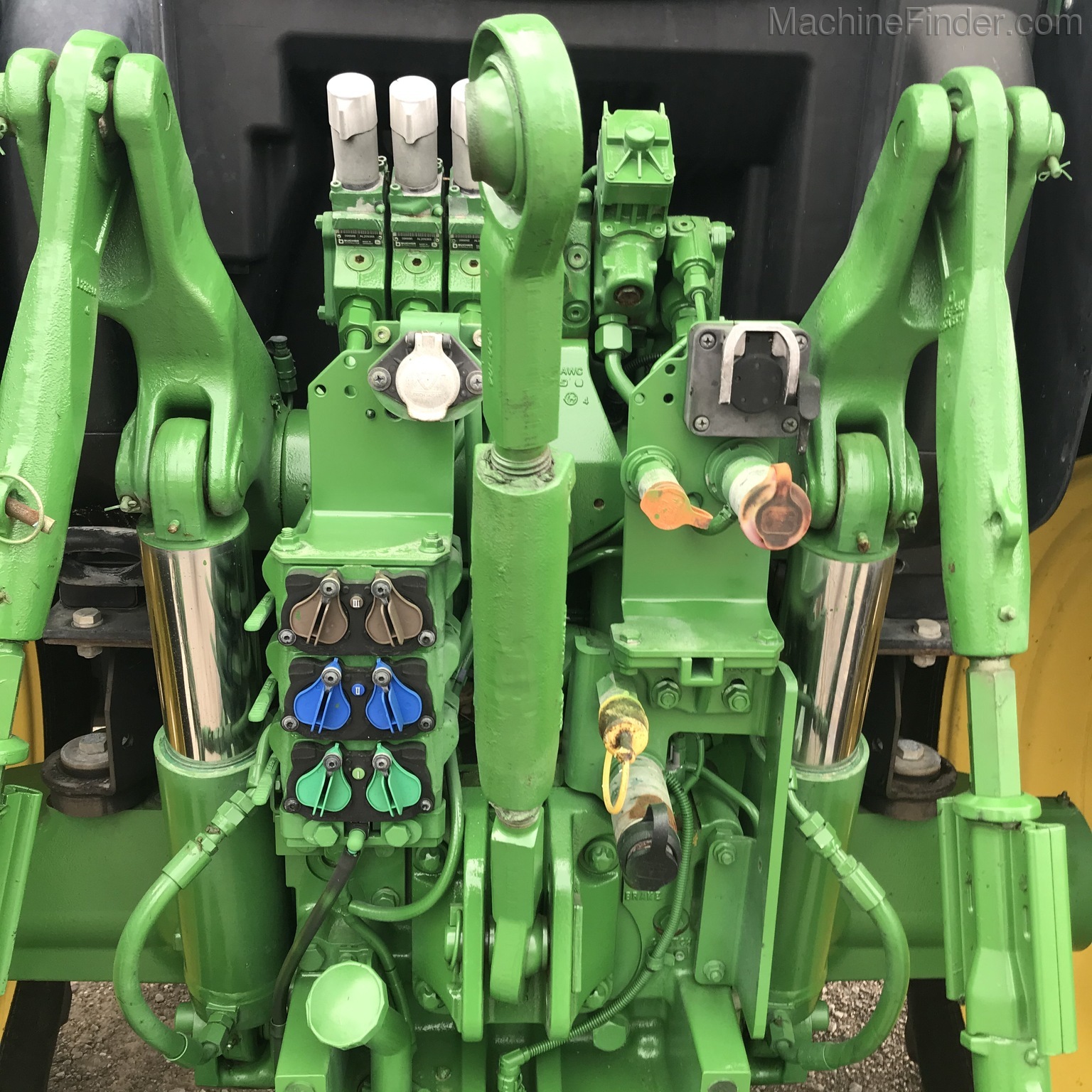 2015 John Deere 6155R Image 6