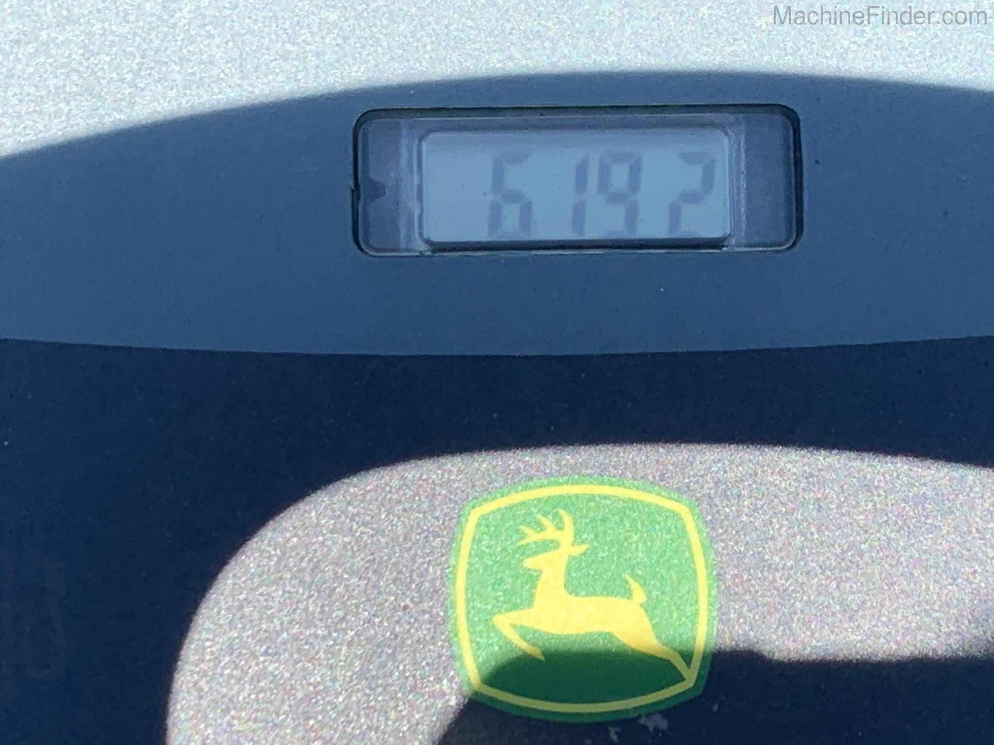 2010 John Deere X320 Image 7