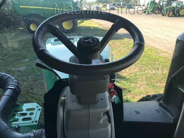 2019 John Deere 9520RX Image 8