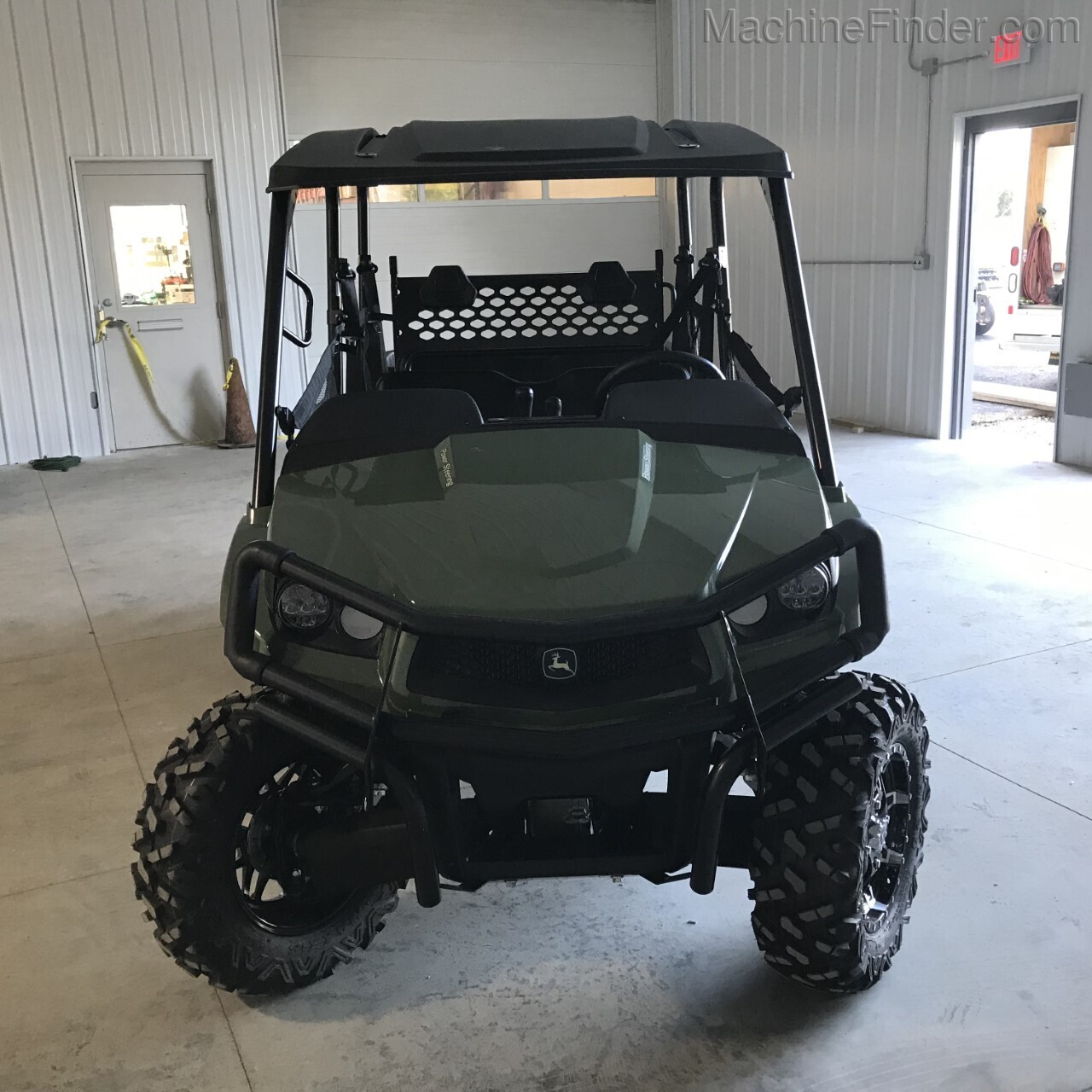 2021 John Deere XUV590M Image 5