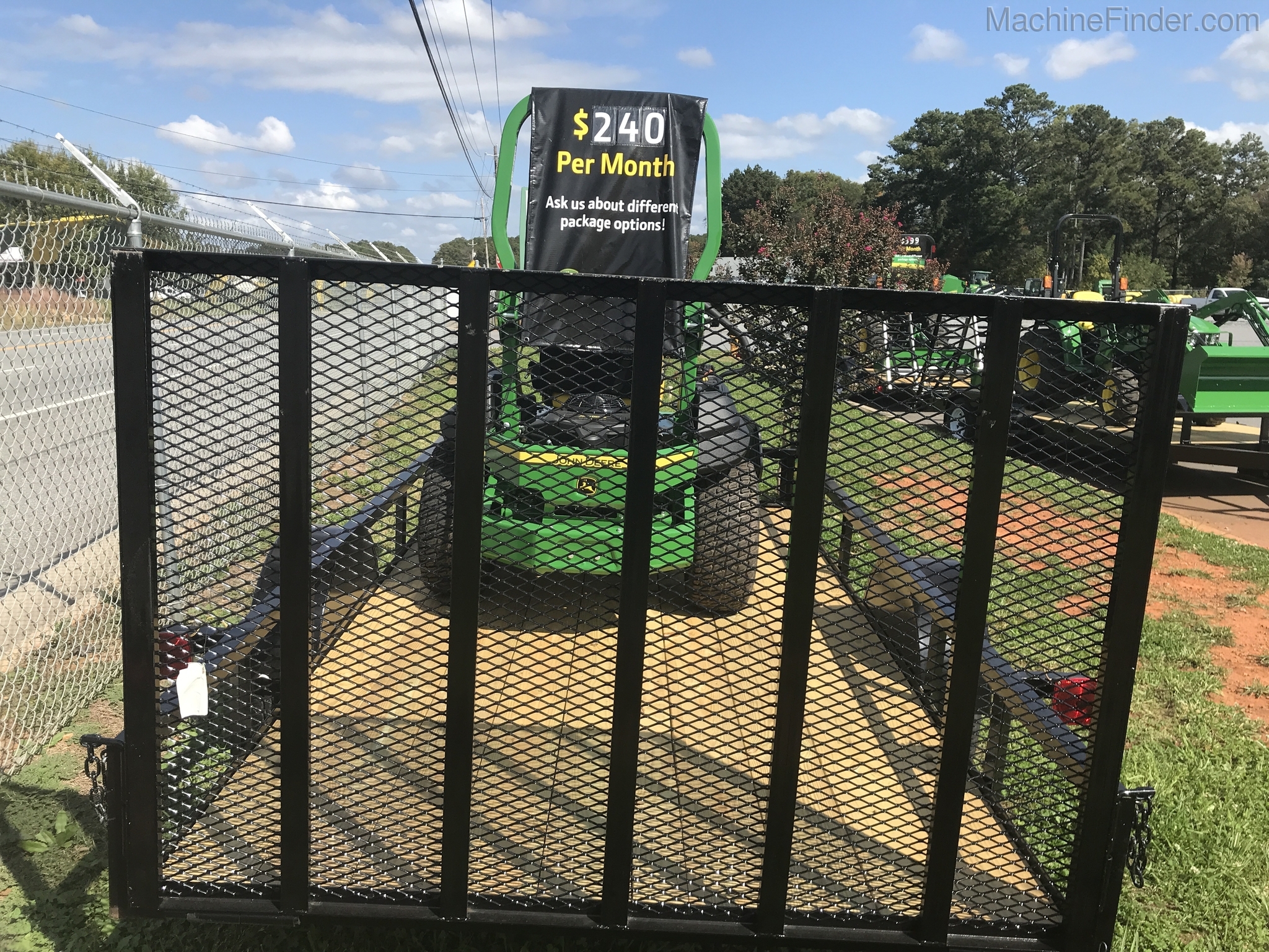 2020 John Deere Z720E Image 2