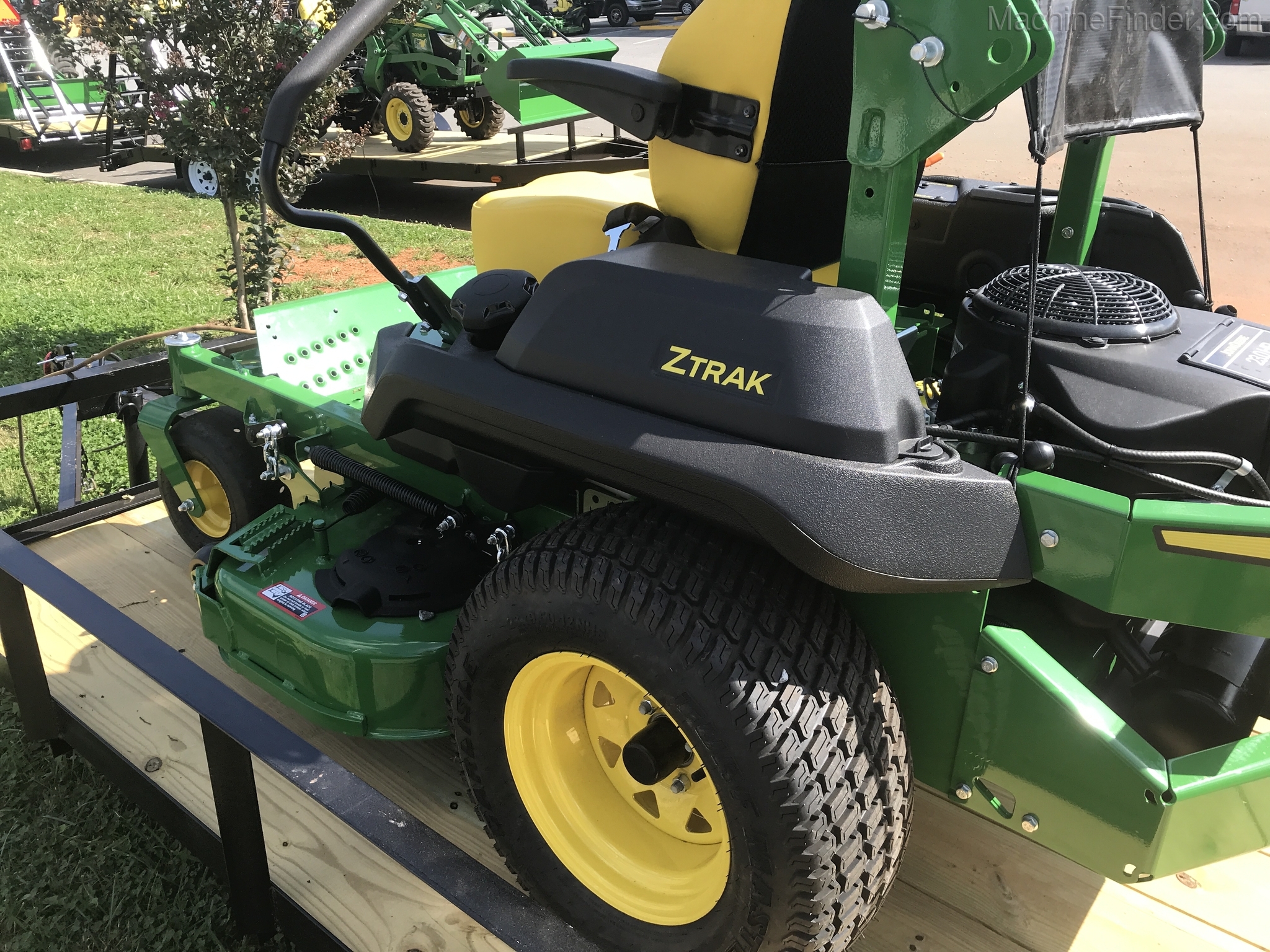 2020 John Deere Z720E Image 5