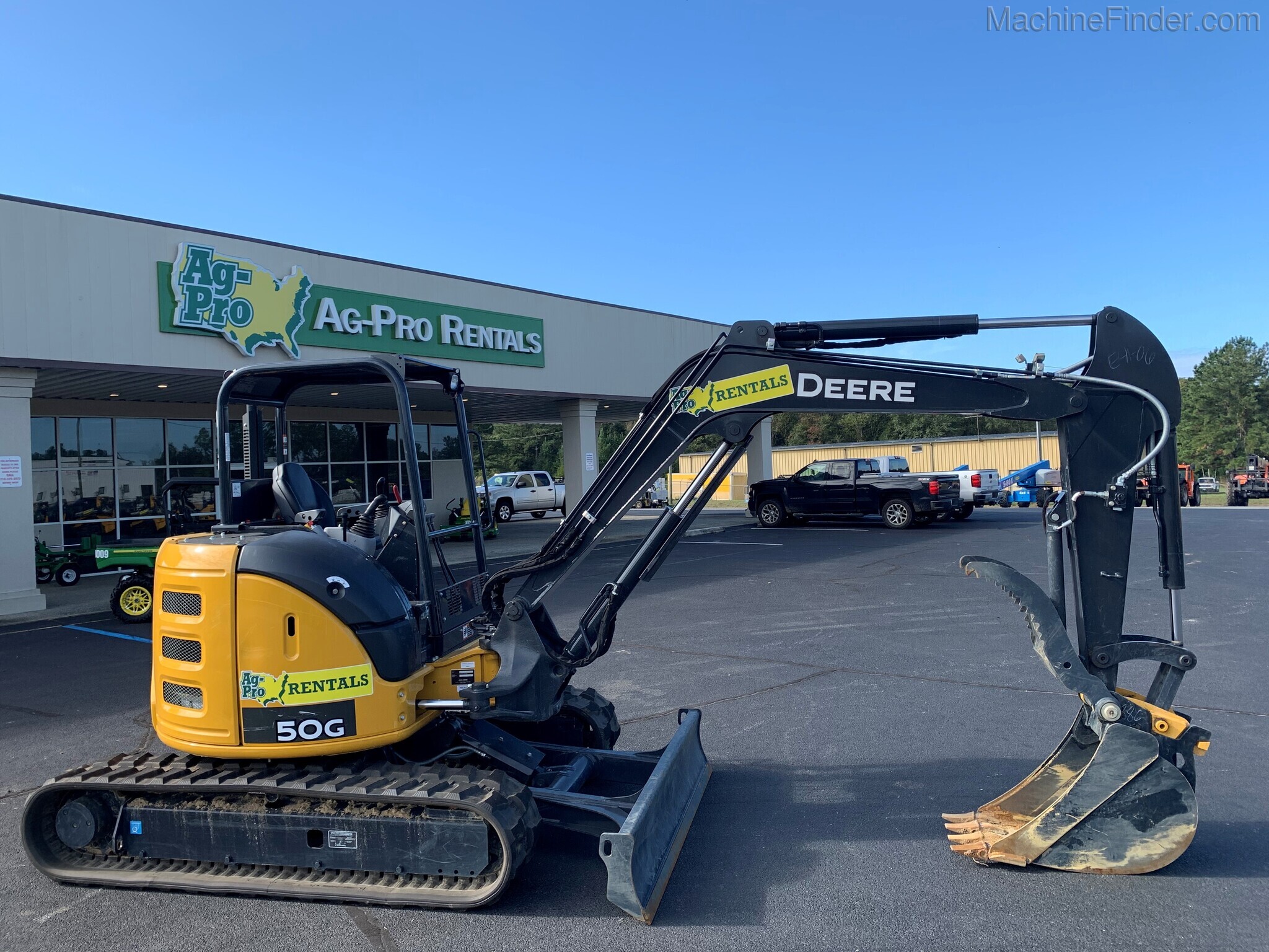 2020 John Deere 50G Image 2