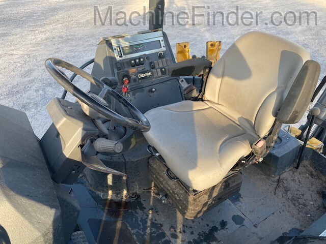 2015 John Deere 310L Image 8