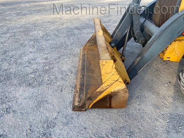 2015 John Deere 310L Image 6