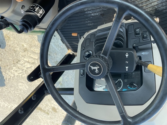 2015 John Deere 5085E Image 10