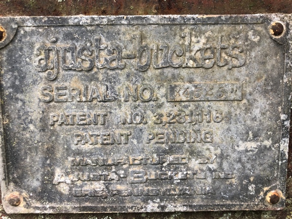  John Deere Bucket Photo 3