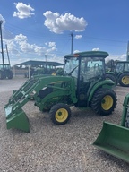 John Deere 3039R