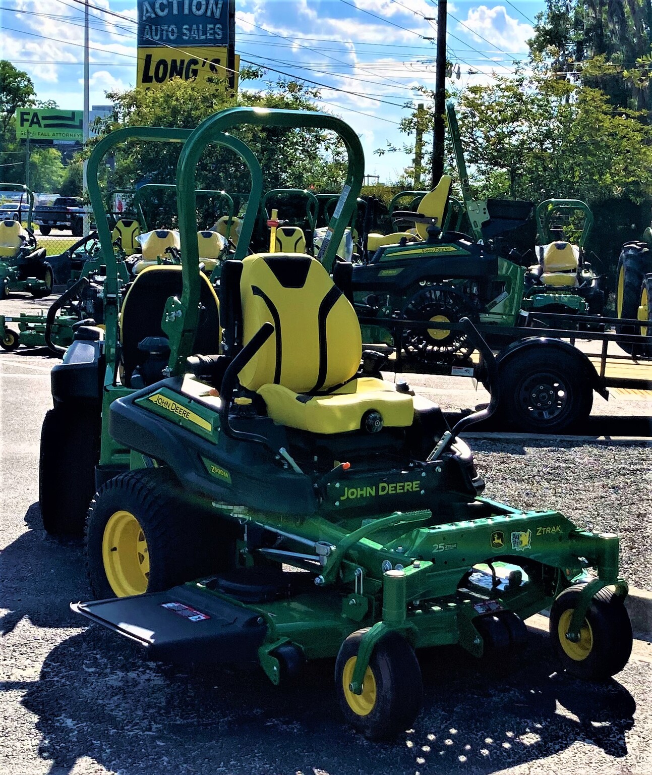 2023 John Deere Z930M Image 4