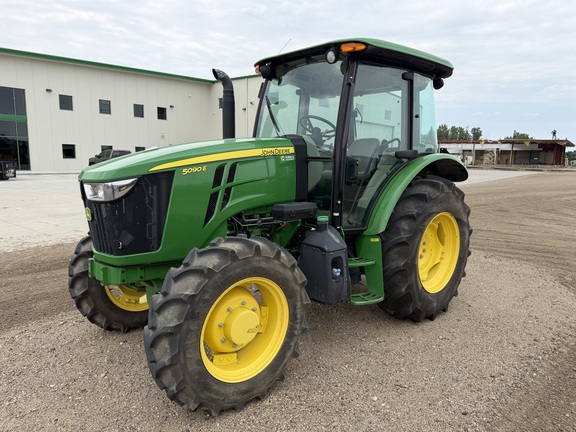 2021 John Deere 5090E - Photo7