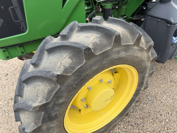 2021 John Deere 5090E - Photo10