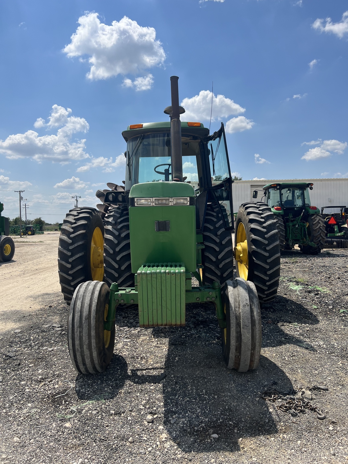 1989 John Deere 4455 Image 2