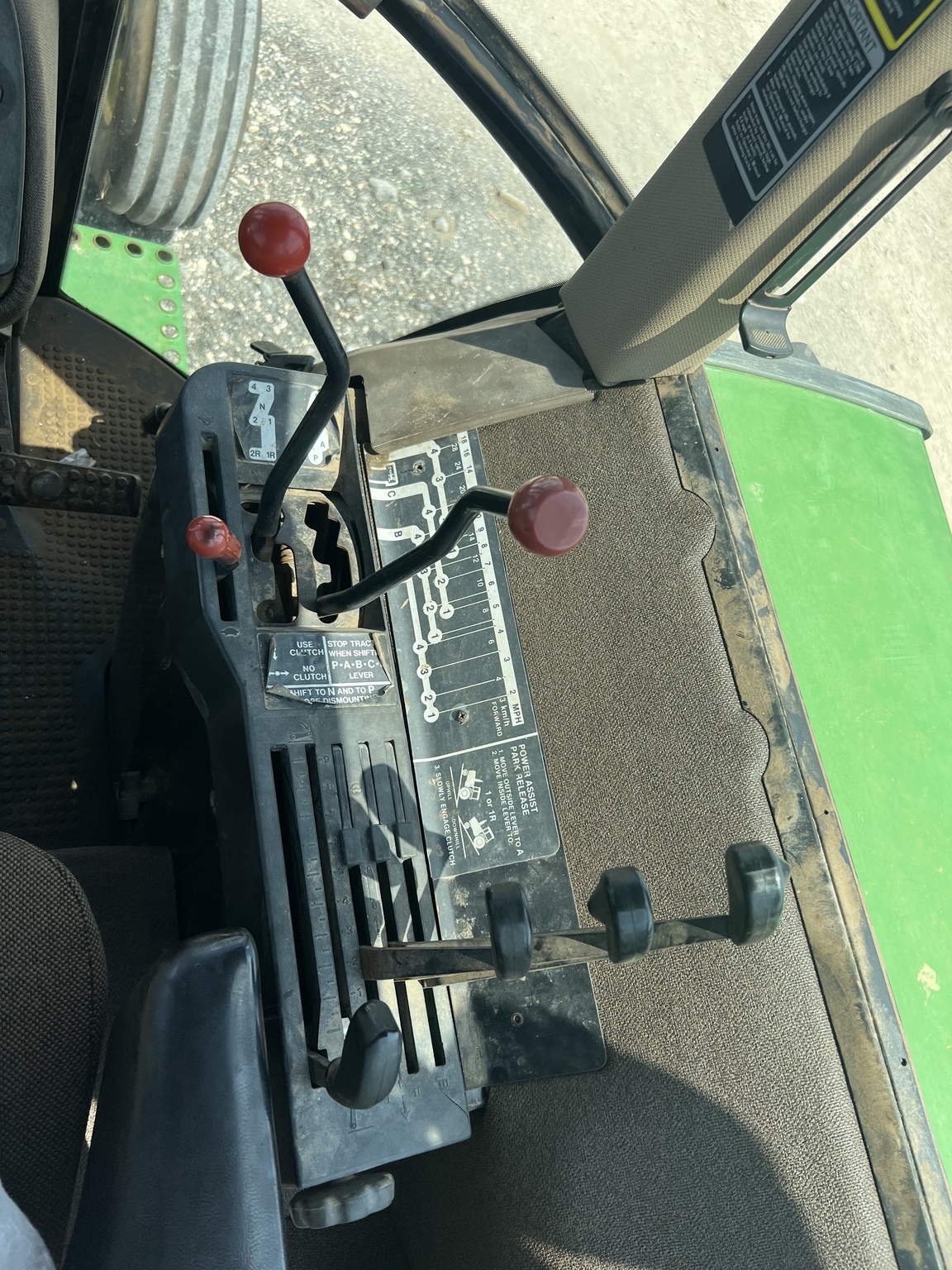 1989 John Deere 4455 Image 5