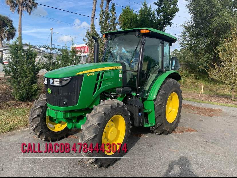 2023 John Deere 5100E Image 1