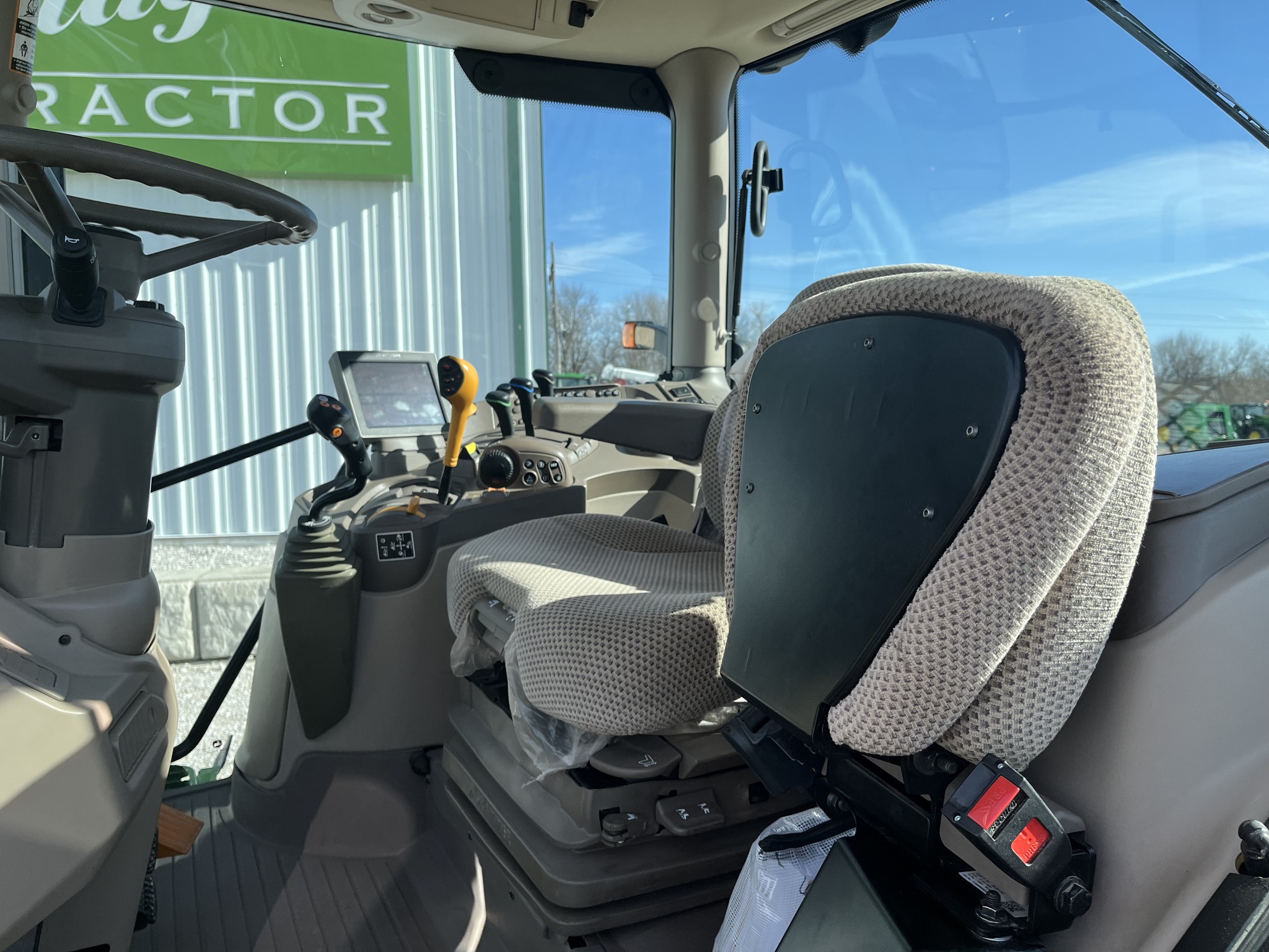  2022 John Deere 6R 175 at Heritage Tractor in Lockwood, MO