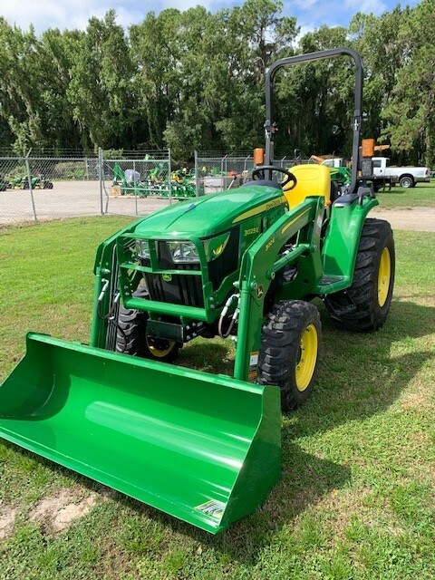 2023 John Deere 3025E Image 8