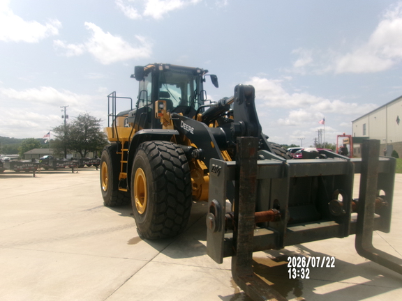 2023 John Deere 824P
