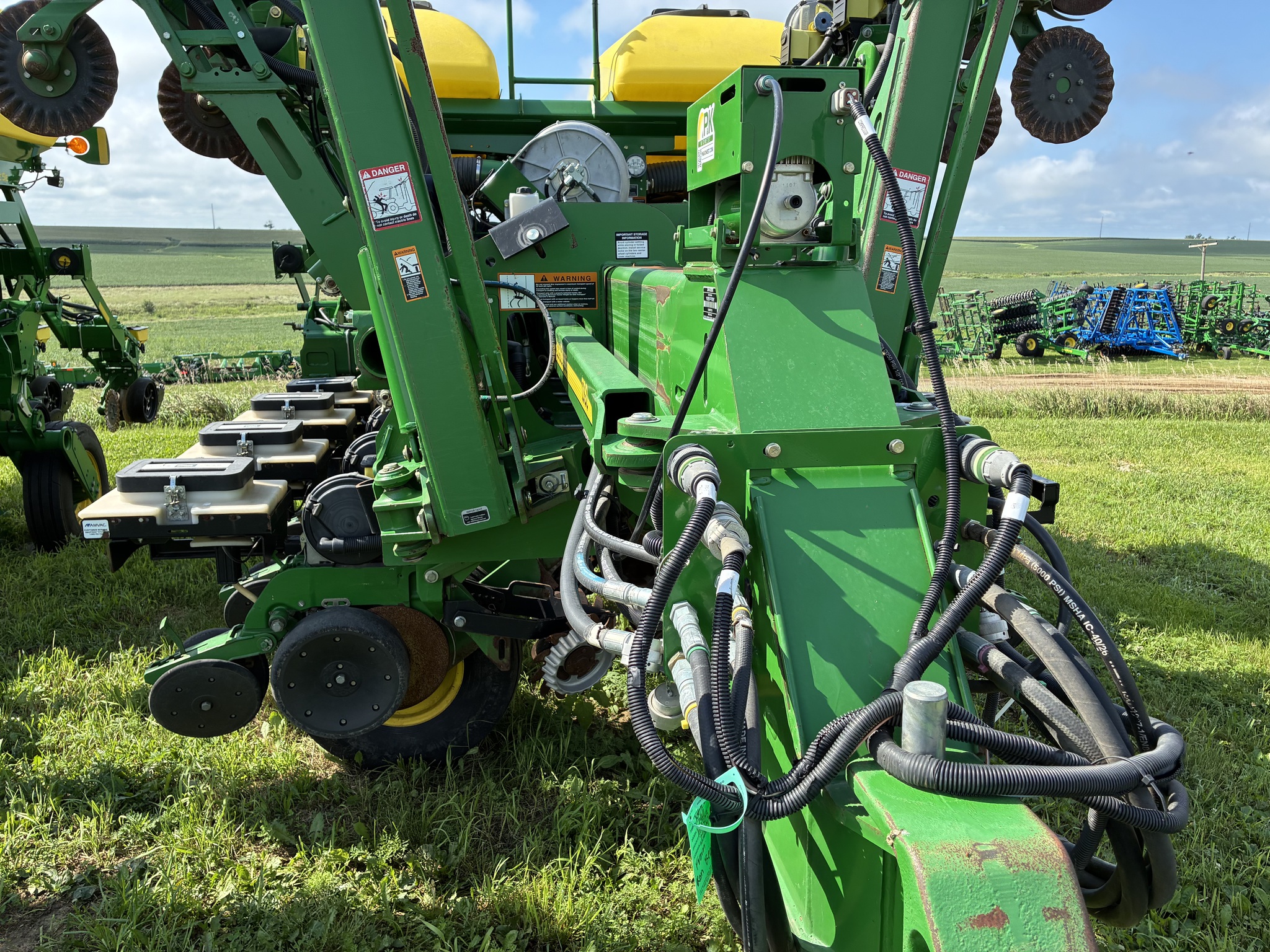 2012 John Deere 1790 Image 17