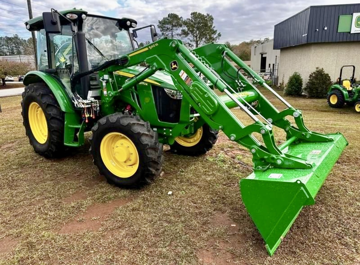 2025 John Deere 5075M Image 1