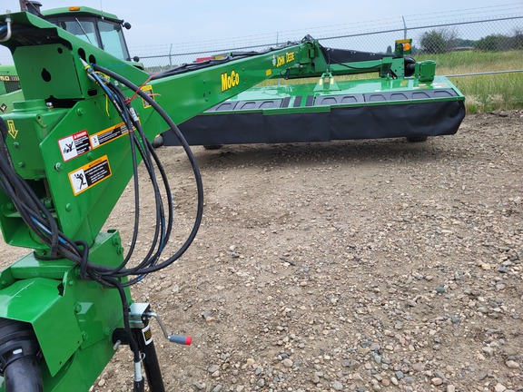 Used 2020 John Deere 956 Mower Conditioners at Horizon Ag & Turf in Warburg, AB - Photo4