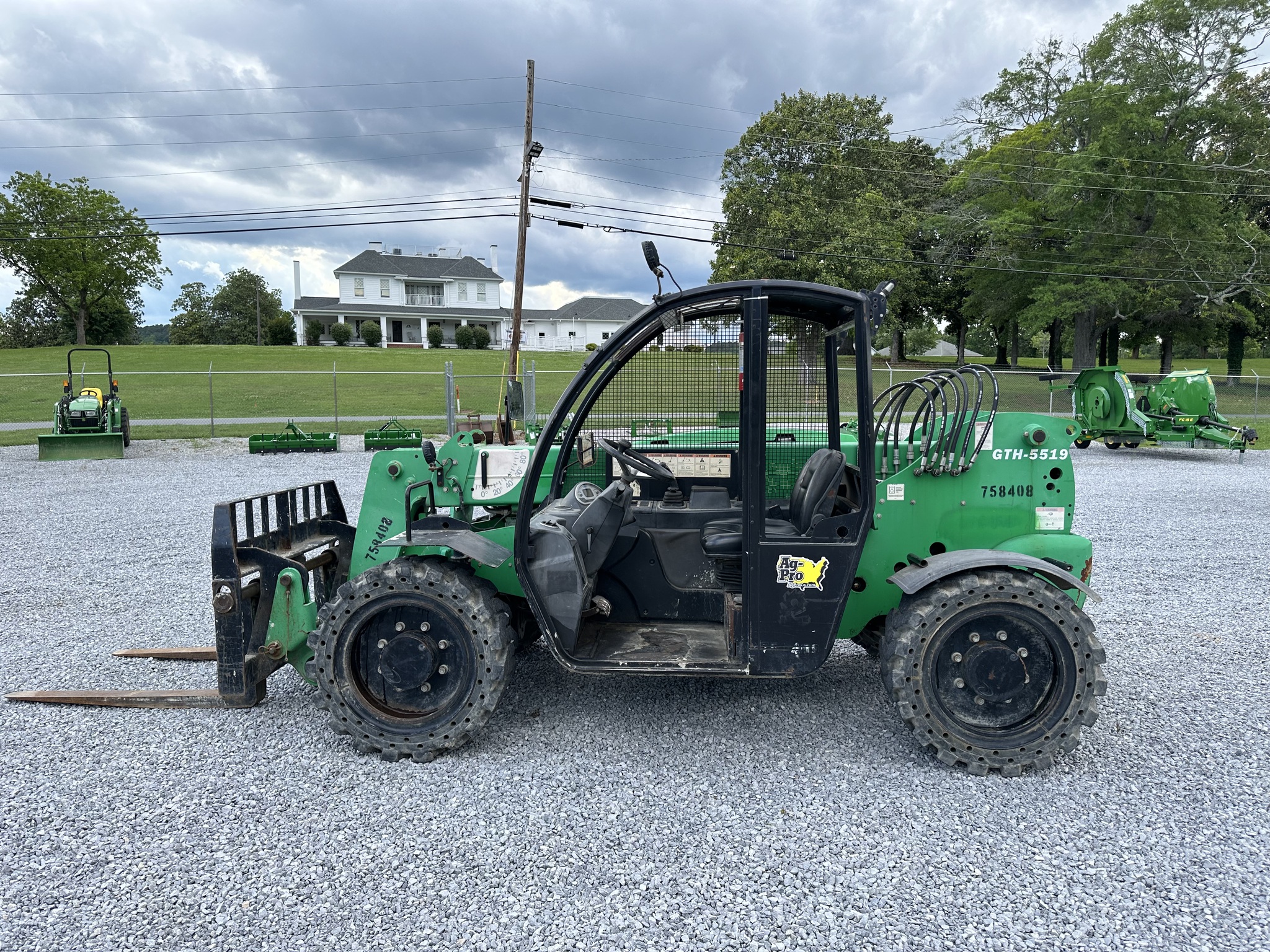 2015 Genie GTH5519 Image 7