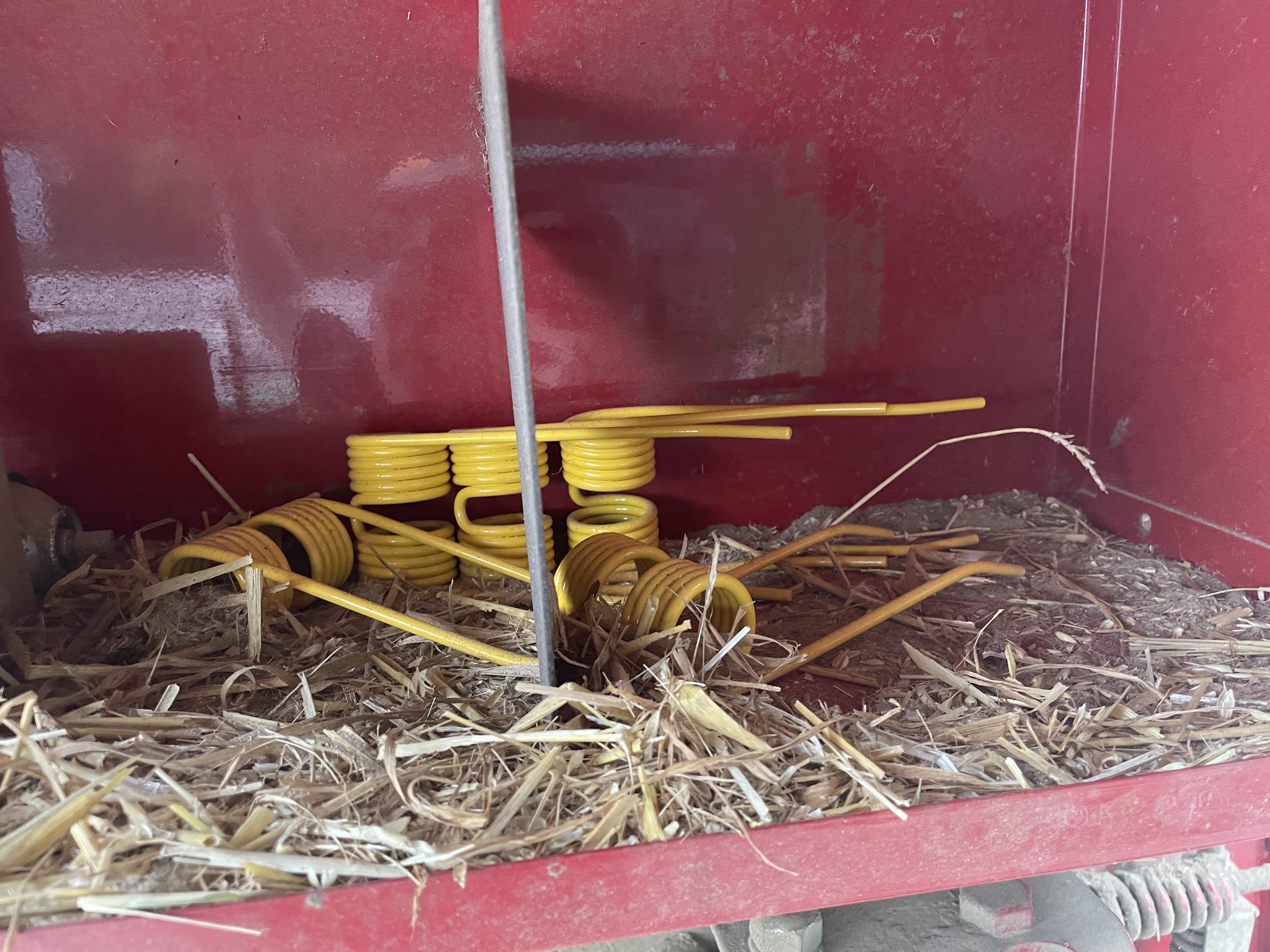 2011 New Holland BR7060 Image 13