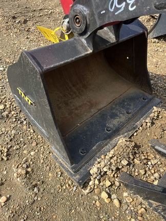 Used -- John Deere 24