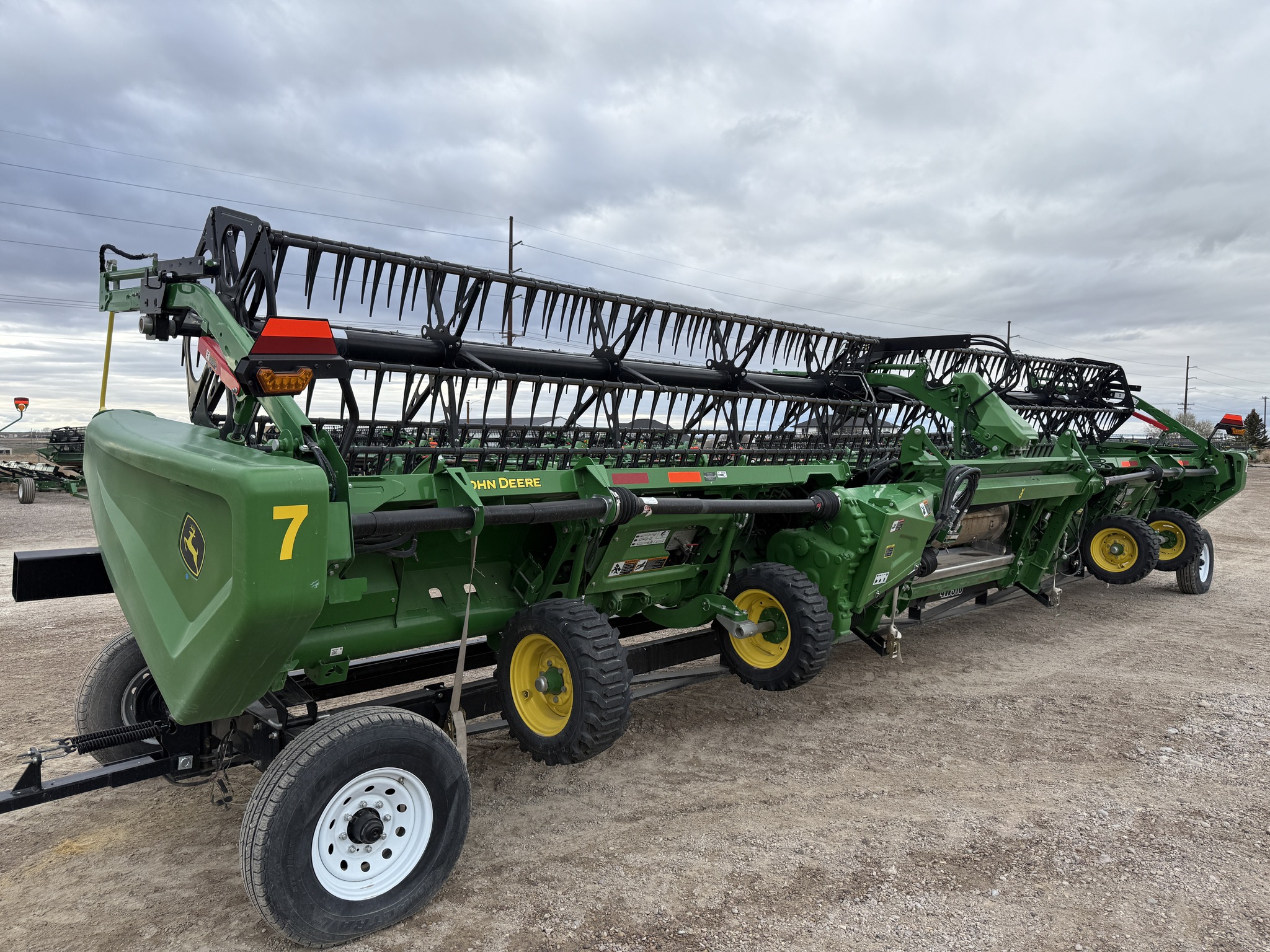 2024 John Deere HD35R Image 5