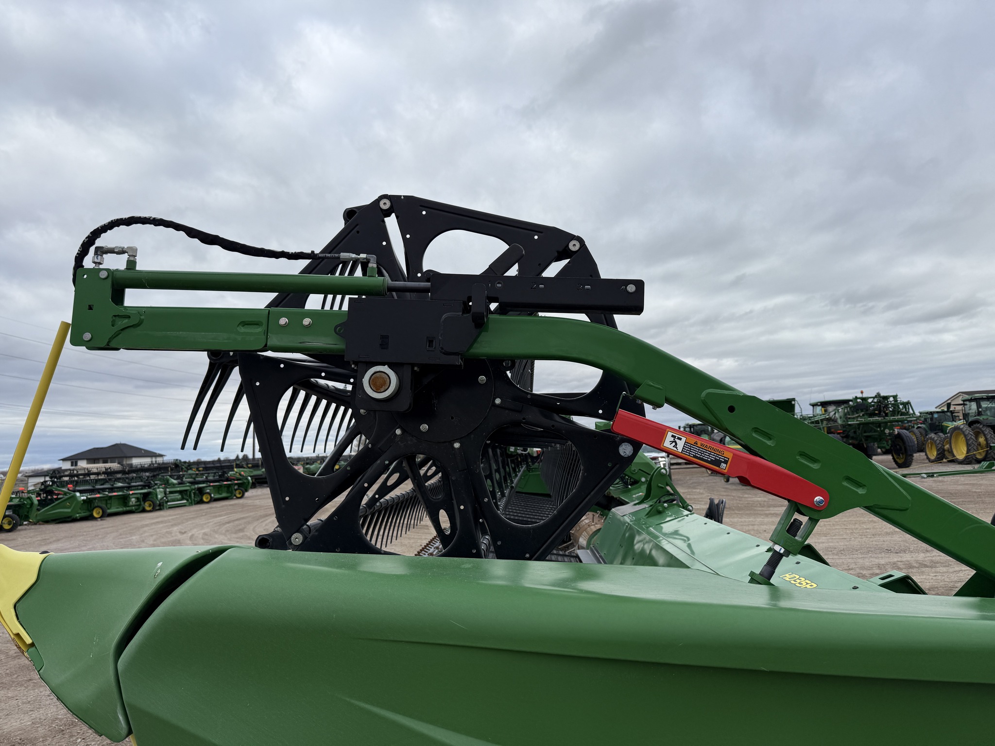 2024 John Deere HD35R Image 18