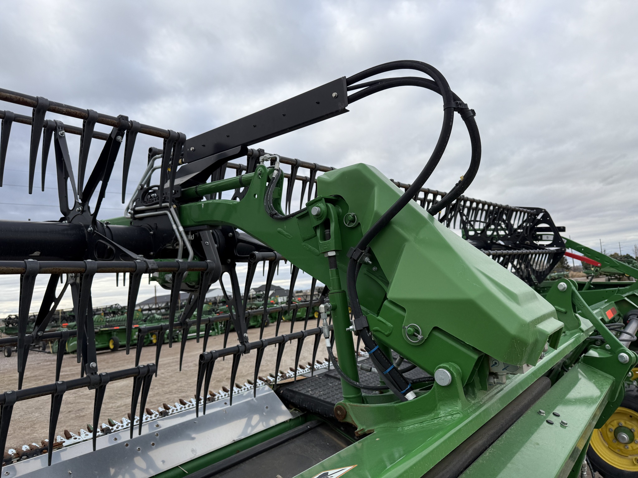 2024 John Deere HD35R Image 22