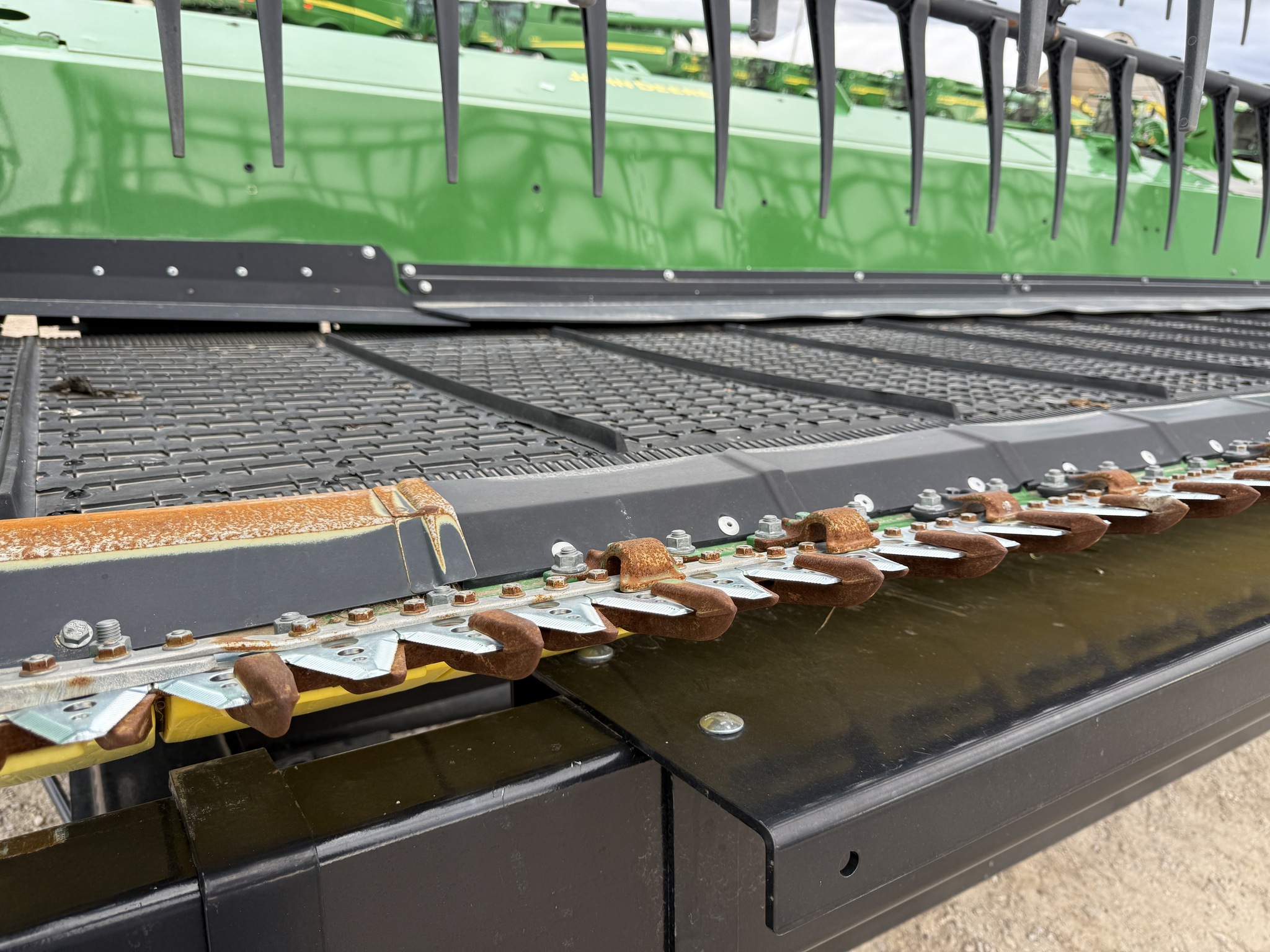 2024 John Deere HD35R Image 12