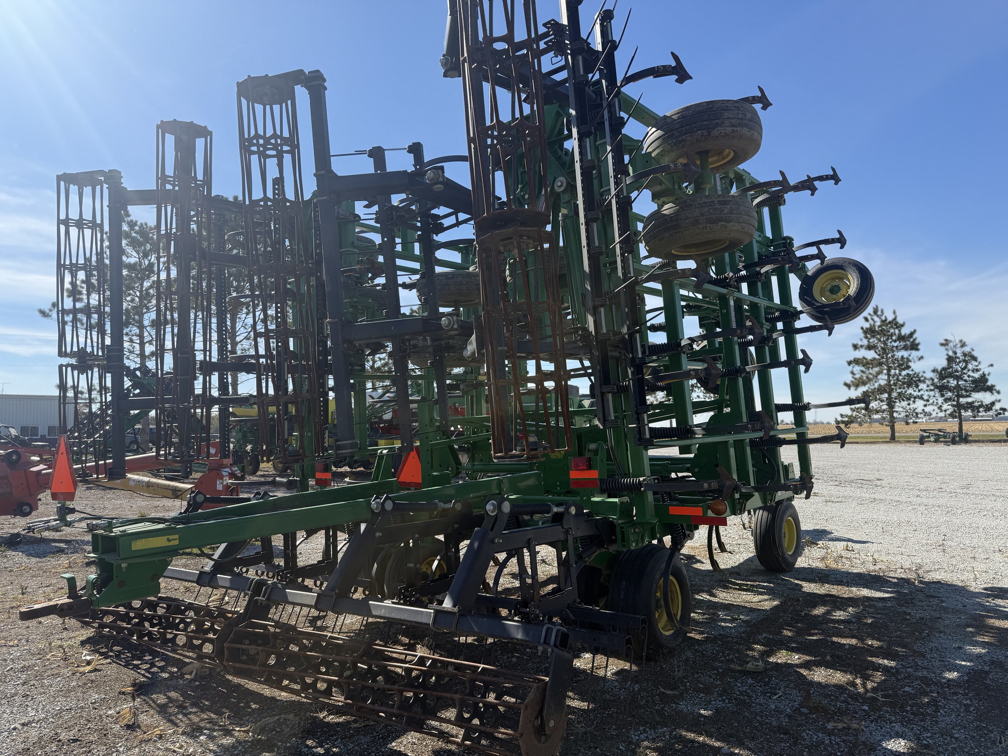 2013 John Deere 2210 Image 8