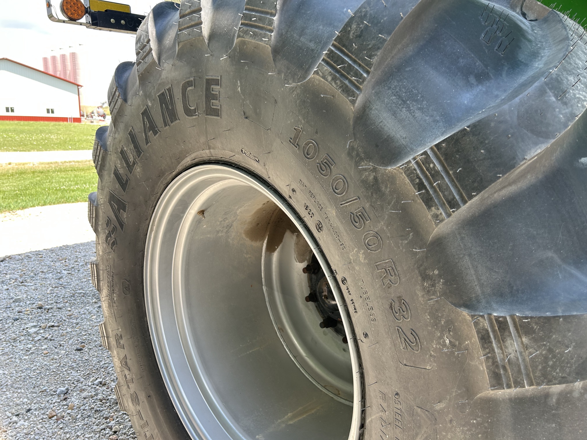  2022 Brent V1100 at Heritage Tractor in Lexington, IL
