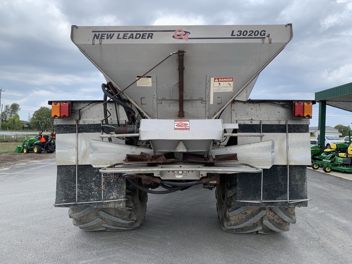 2008 Case IH 3520 Image 6