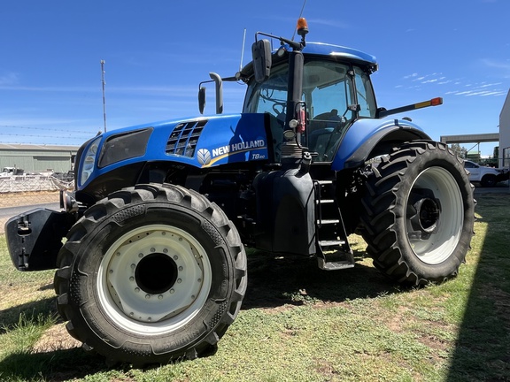 New Holland T8.410 image 2