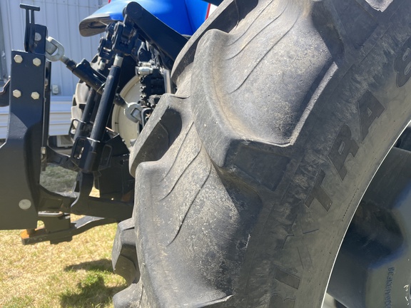 New Holland T8.410 image 26