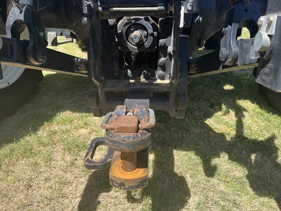 New Holland T8.410 image 30