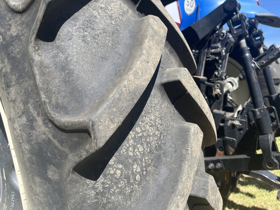 New Holland T8.410 image 24