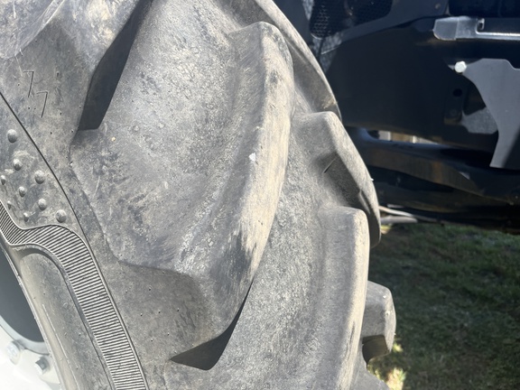 New Holland T8.410 image 20