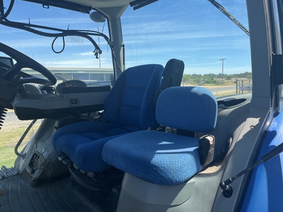 New Holland T8.410 image 15