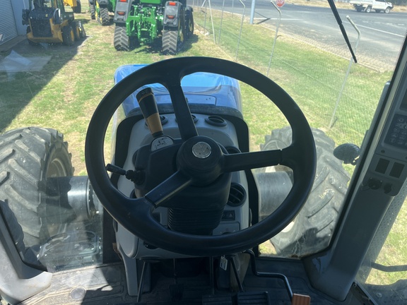 New Holland T8.410 image 10