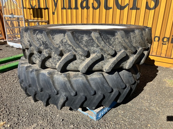 New Holland T8.410 image 32